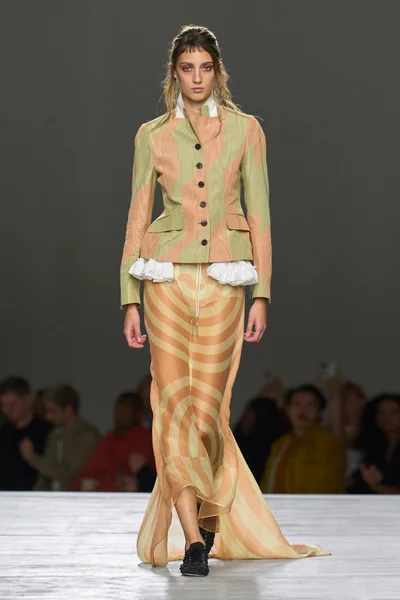 Look 20